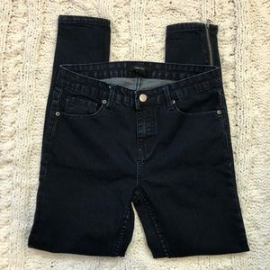 Forever 21 // Dark Wash Skinny Jeans